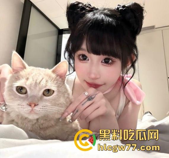 抖音235万粉网红【超蓝布萝莉】定制露脸性感私拍 冰肌玉骨勾人心神 清纯颜值唯美至极！-9