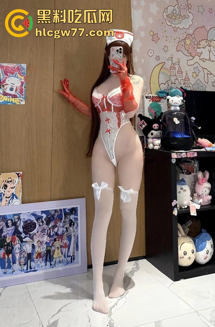 抖音235万粉网红【超蓝布萝莉】定制露脸性感私拍 冰肌玉骨勾人心神 清纯颜值唯美至极！-15