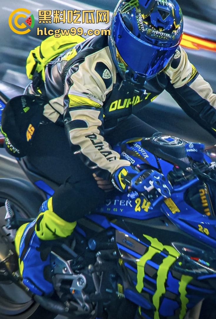 重庆22岁摩托博主【蓄意喵喵拳】抬头骑摩托玩命秀逆行甩头，受伤住院还水滴筹，这波操作真是秀到飞起！-11