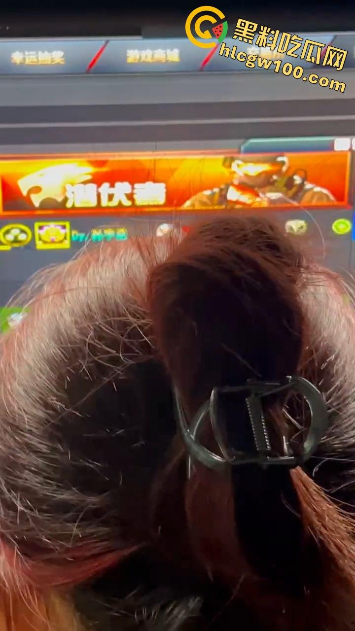 纯粹的猛攻艺术！不仅是游戏的枪王，更是现实的钢枪王，骚母狗女友被干的乱叫！-12