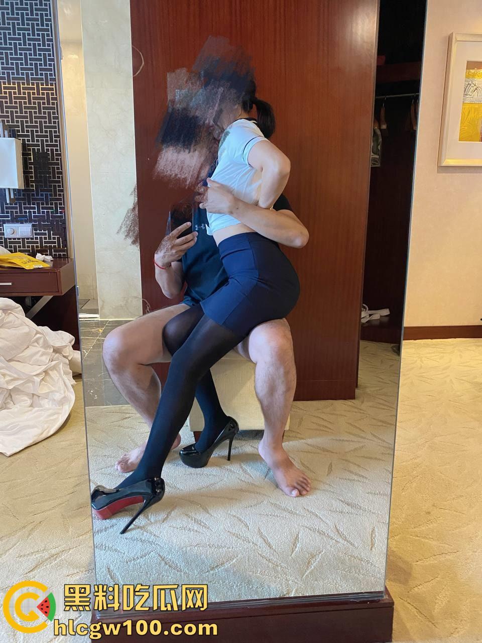 推特极品人妻【兔兔】秀禾婚纱空姐JK户外，N多主题调教母狗，闺蜜助战玩双飞185v+32p-65