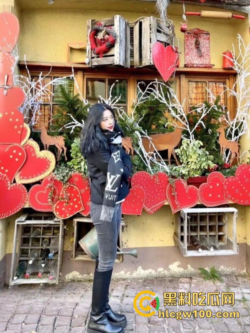 上海复旦女博士【刘思雅】约炮视频曝光！清纯高智只是伪装面具 吃屌成瘾淫荡又反差-8