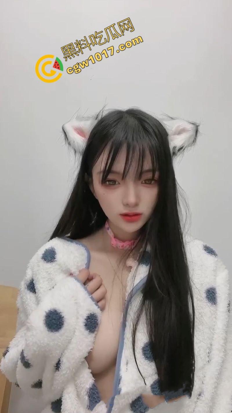 快手抖音网红最刺激走光集锦，暴露美穴美乳，惊艳贴身拍摄，性感迷离，眼力挑战，满足所有视觉欲望！-16