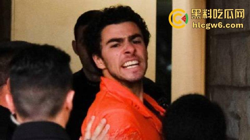 刺杀医保巨头勇敢哥【路易吉】被引渡纽约 机场路透成美图大赏 囚服都穿出了高定感-15