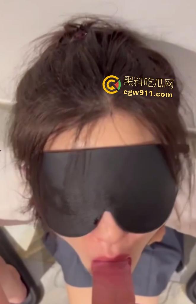 高中生萝莉女友宿舍跳蛋插逼，半夜被男友拉到走廊眼罩口交调教，温柔操逼后直接口爆射满嘴！-3