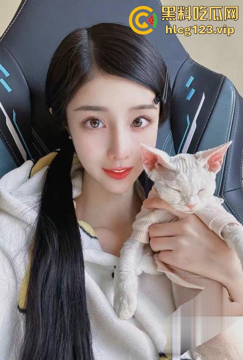 抖音百万粉丝模特博主【兰兰鹿鹿】被探花2700元约炮！高清完整版视频火辣曝光！-9