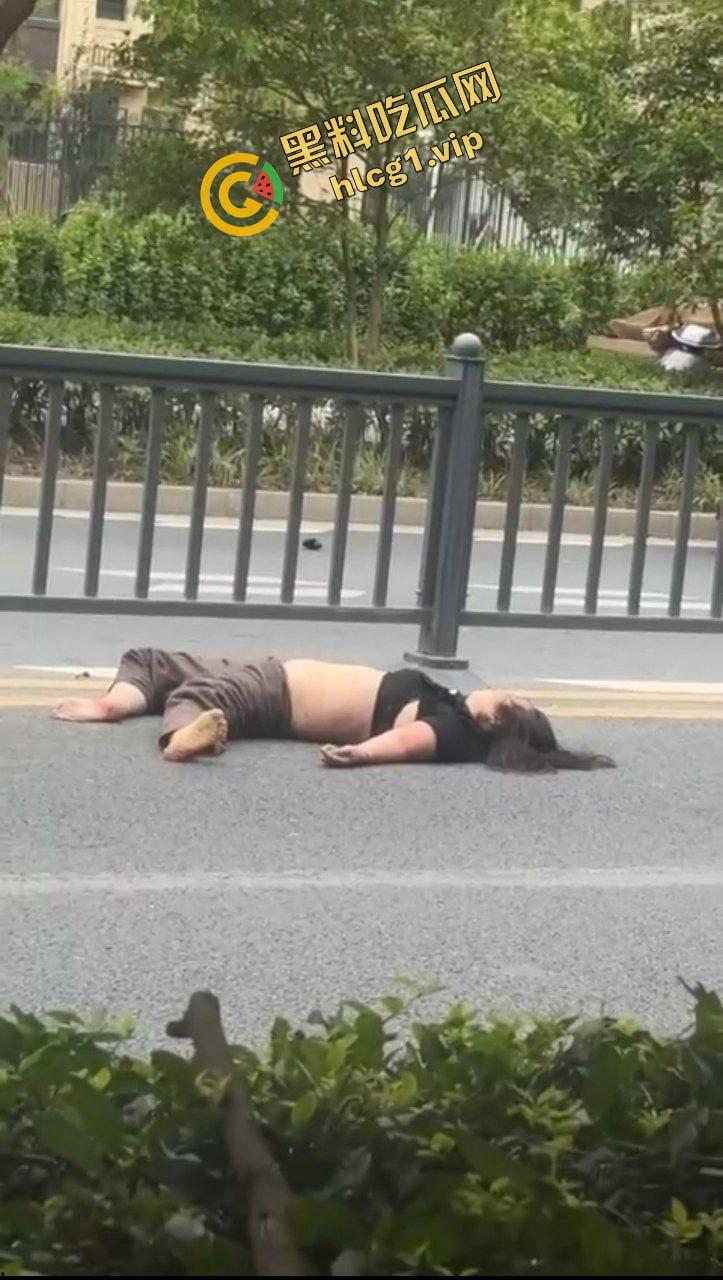 新能源极氪001 极速飞车黄毛 刚结婚大喜就出车祸！致2死1伤！-16