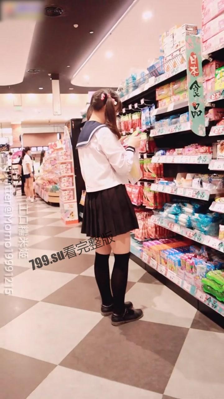 推特清纯可爱萝莉嫩妹【工口糯米姬】剧情私拍 被色魔跟踪厕所内强行啪啪内射-1