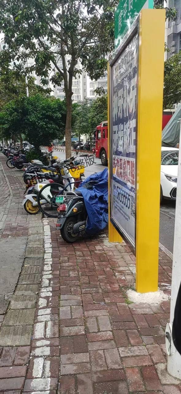 坐标广西 女子因感情问题从十七楼窗户跳楼身亡，路人手机记录下整个过程-1