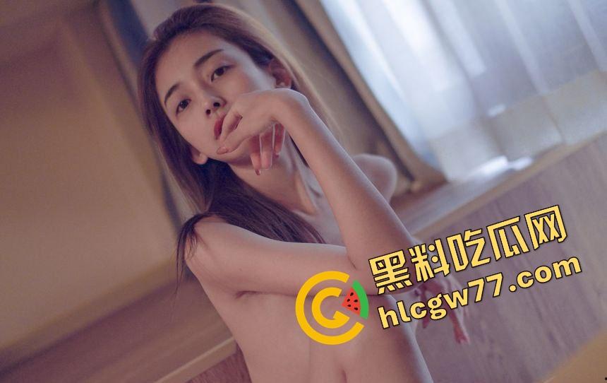 这学姐『沈芹』太TM骚，白天喝拿铁晚上扒着被人操得一滩水，奶头硬得像螺丝钉，后庭都主动送上来！-10