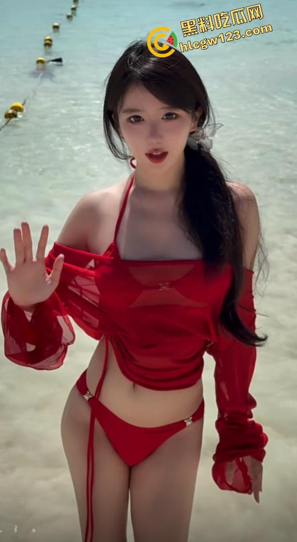 抖音回归首秀还没开『呆妹儿』先被前男友爆料干翻，开房洗澡视频实锤露脸，逼毛贴腿根，自己疯狂洗！-9