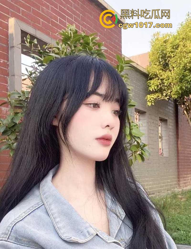 长沙职业学院反差少女【吴美莲】不雅视频流出，发裸照到处撩骚，戴肛塞假尾撅臀狗爬，玩气囊扩阴穴肉外翻！-2