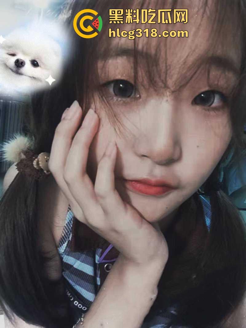 天水师范学院大三学姐【吴晶苒】教室做爱视频流出 性开放母狗在教室自慰做爱 花样百出超级骚超级反差!-3