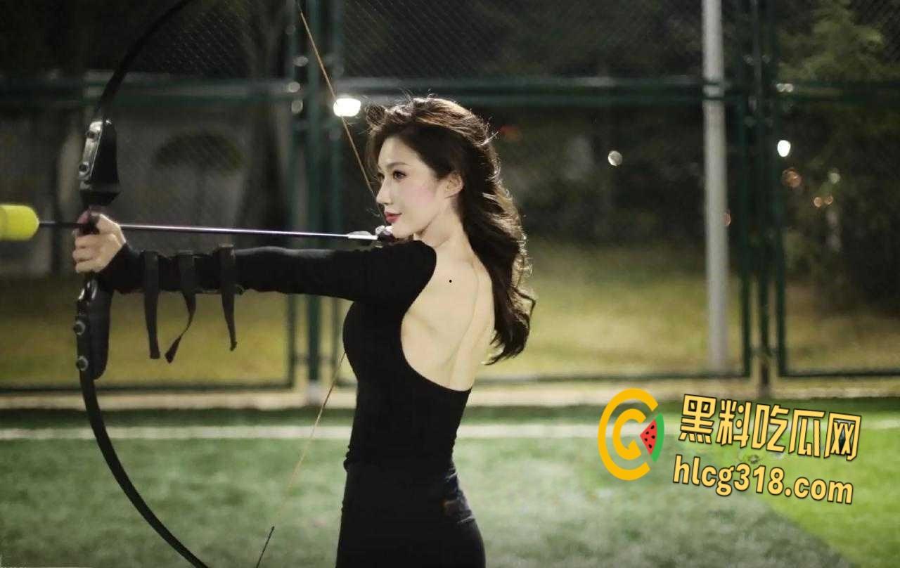 靶场射箭媛勾引诱惑，黑丝秘书陪你玩到爽，从弓弦震响到床上69陪睡，现在办卡还来得及吗？-4