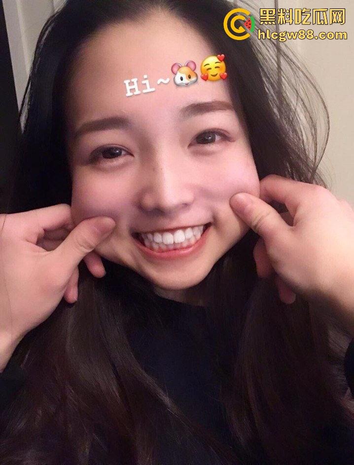 加拿大留学生【李天宜】 微博梨【甜姨】 颜值超高的小母狗无套内射 小男友曝光大量照片视频流出！-12