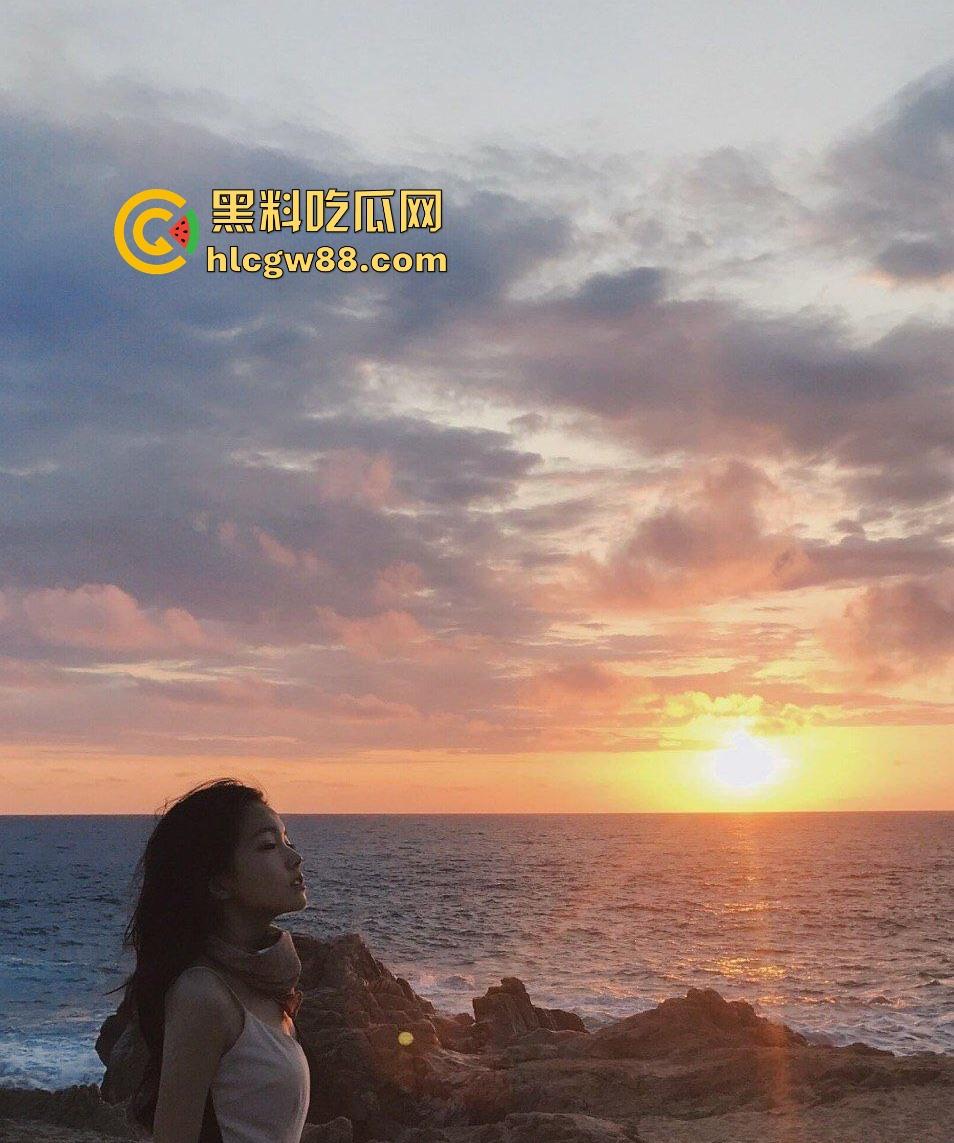 加拿大留学生【李天宜】 微博梨【甜姨】 颜值超高的小母狗无套内射 小男友曝光大量照片视频流出！-16