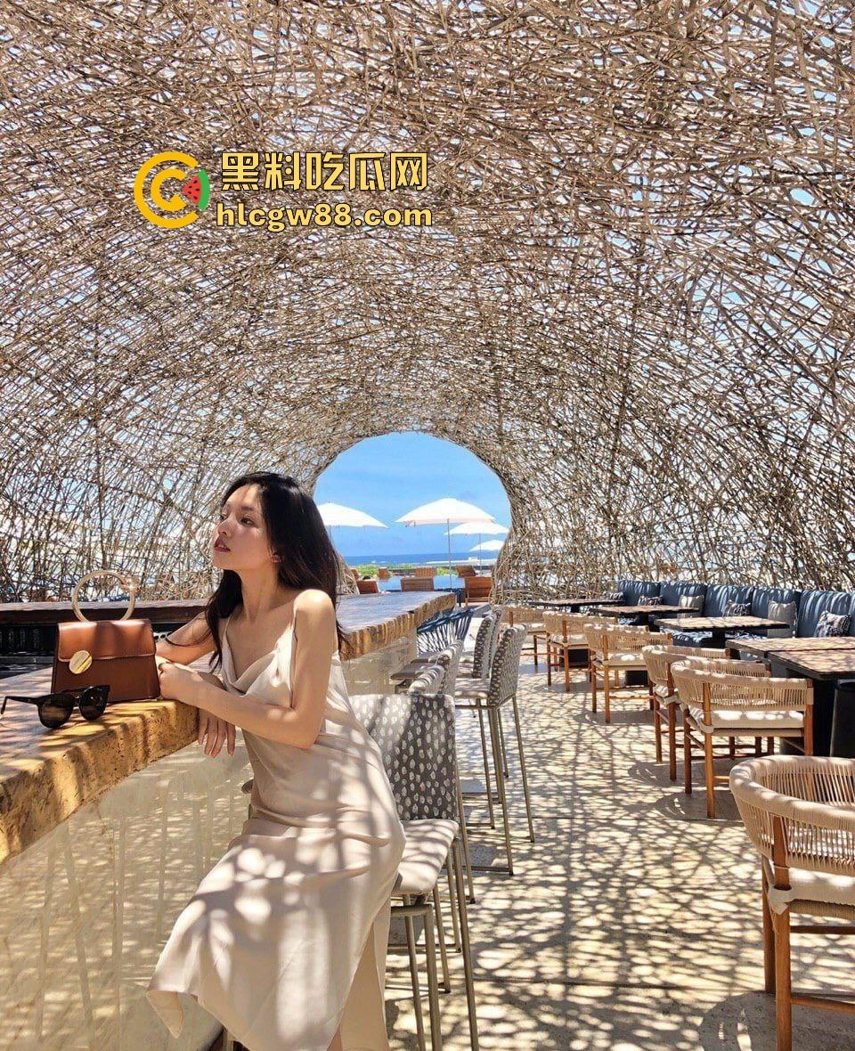 加拿大留学生【李天宜】 微博梨【甜姨】 颜值超高的小母狗无套内射 小男友曝光大量照片视频流出！-29