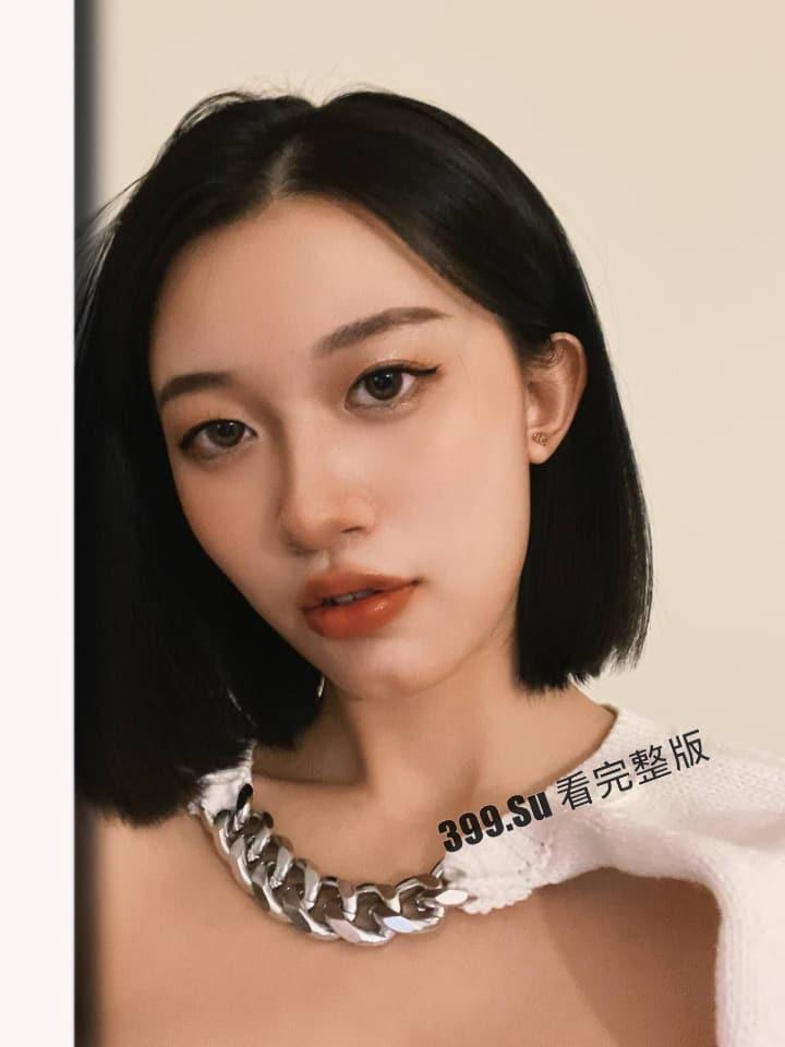 东北师范大学 王雨沫 极品反差婊 学美术拥有高颜值模特身材 被摄影师骗上床当母狗  调教视频流出-1