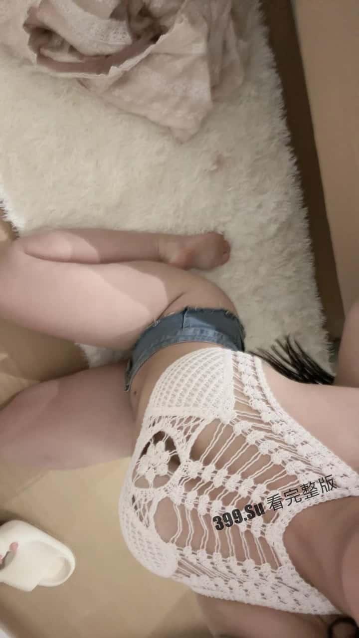 B站抖音主播  可可兔(火锅炖兔仔) 18岁童颜巨乳  金主福利视频流出  可爱外表下的 完美胸型  舞可太烧了（31V+16P)（抖音已改名：咬一口兔仔）-18