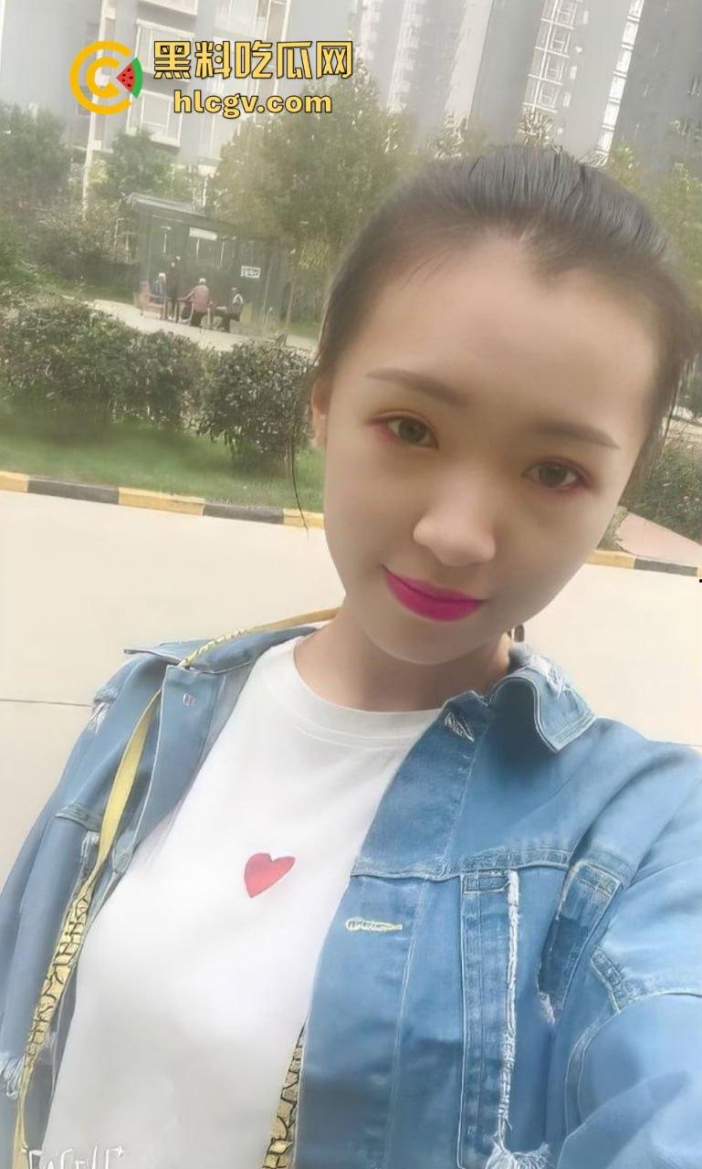 天津少妇【曾萱】被金主包养，变态老板羞辱虐待，黑木耳被玩到喝尿，视频曝光震惊众人！-2