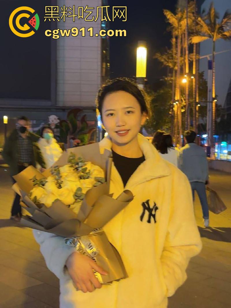 朋友的骚女友【闻玉静】，表面长腿女神，私下性奴母狗，偷偷在朋友手机里，发现骚逼的私拍，这绝对能威胁她一次吧！-5