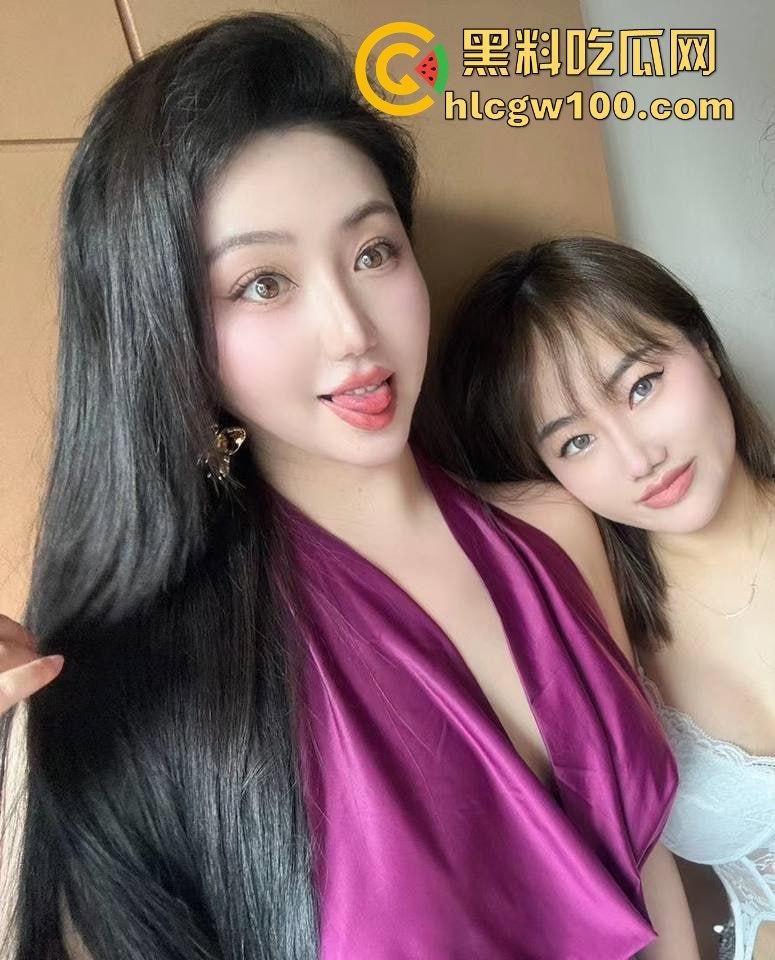 抖音巨乳网红【萌萌叫小胖儿】不雅视频流出，14万粉丝的奶神私底下浪到飞起，波涛汹涌的大奶子让人想掏钱就约！-4