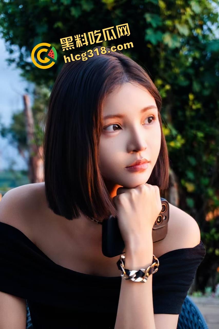 苏州城北小区少妇『李婉儿』爆操时被一边日一边扇脸打奶，脸跟奶子都被打红了还浪叫，这炮情绪拉满！-5