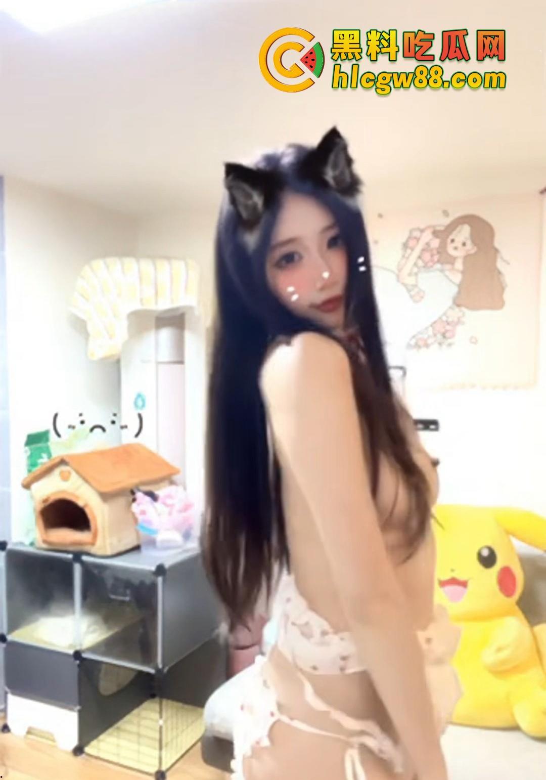 舔狗充钱才看的骚逼裸舞，这里全网白嫖，抖音封杀的性感热舞大秀，这里限时免费撸到爽，错过就亏大了！-4