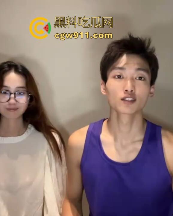 这期男人必看！肌肉猛男带女友亲测避孕套，这下他女友可是爽了，做爱要的是感受，选个好套才能有最佳体验！-1