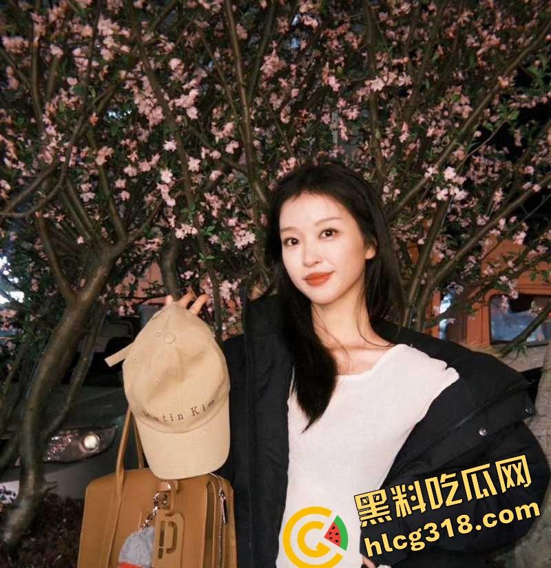 短剧女演员『腾泽文』聊天记录被爆出秒删，剧组夫妻戏玩到现实早期潜规则视频被扒出，微博热搜疯狂控评！-8