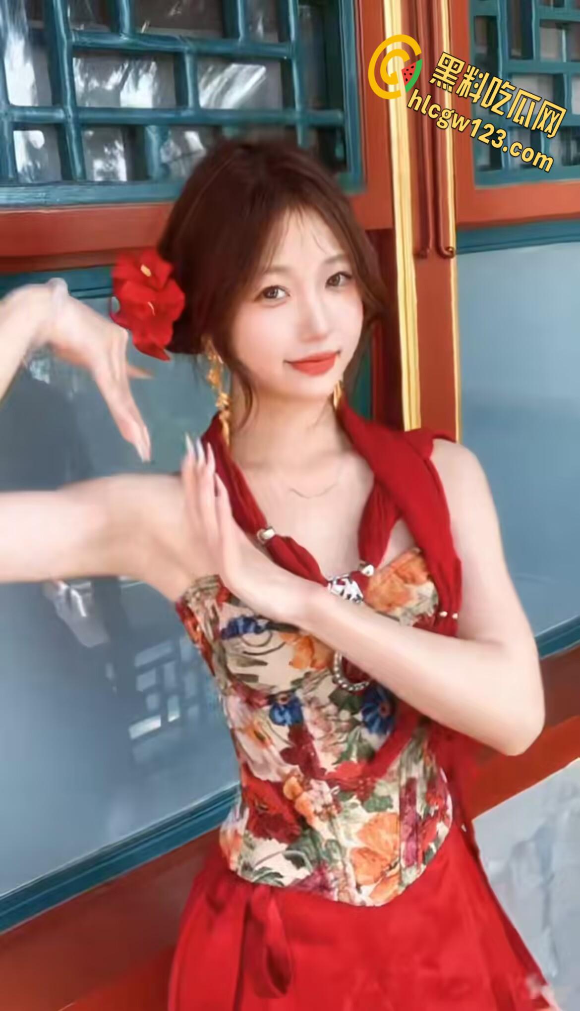 清纯气质小姐姐【一串小肥牛】,纯欲小姐姐后入蜜桃臀,抬起美腿猛插小穴!-2