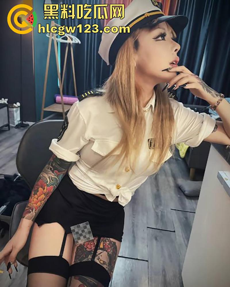 曝光天津吸毒女【王小雨】，极品身材长腿纹身妹，卖逼当M狗被夫妻玩弄，带着毒瘾还有性病！-1